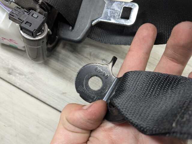 OEM BMW F97 F98 G01 G02 X3 X4 REAR Right Passenger Seat Belt Seatbelt Retractor