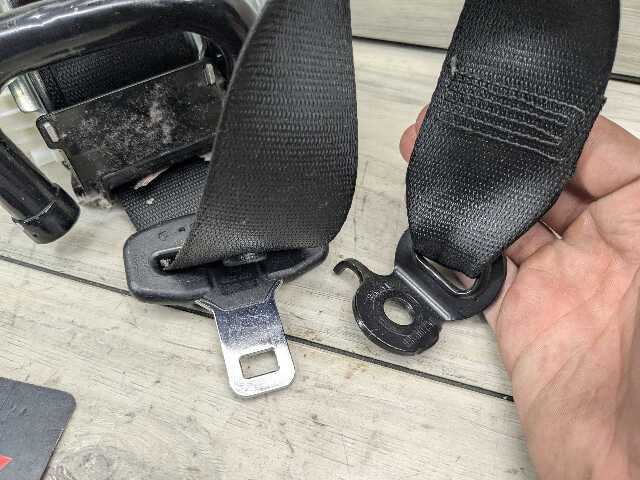 OEM BMW F97 F98 G01 G02 X3 X4 REAR Left Driver Side Seat Belt Seatbelt Retractor