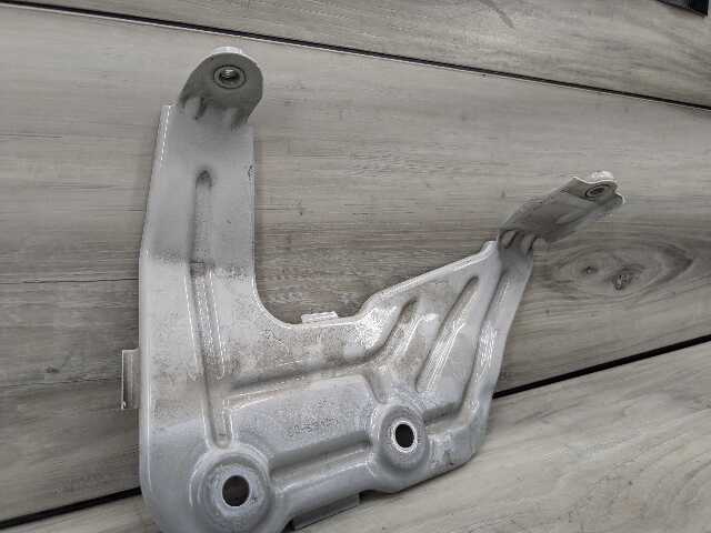 18-24 OEM BMW G01 G02 F97 X3 X4 Right Passenger Fender Wing Holder Bracket SET