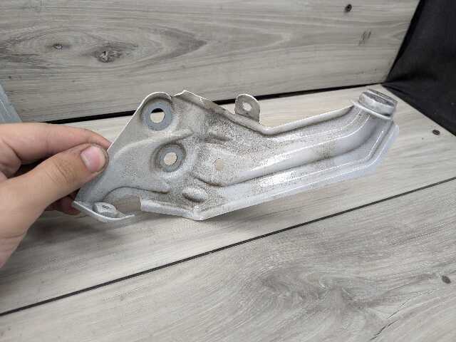 18-24 OEM BMW G01 G02 F97 X3 X4 Right Passenger Fender Wing Holder Bracket SET