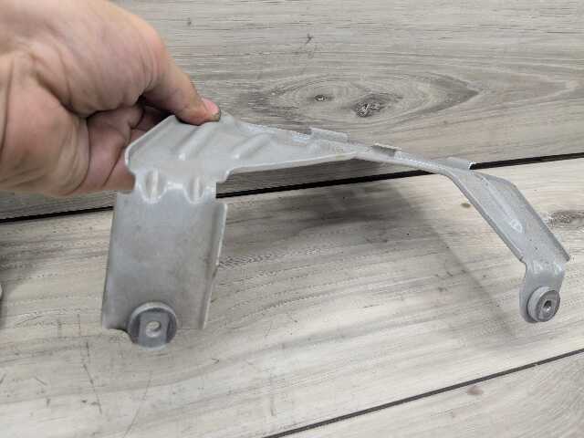 18-24 OEM BMW G01 G02 F97 F98 X3 X4 Left Driver Fender Wing Holder Bracket SET