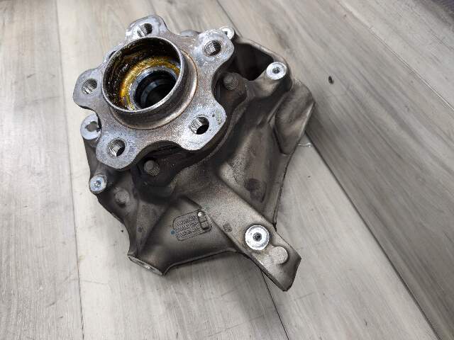 OEM BMW G01 G02 X3 X4 FRONT Right Passenger Knuckle Spindle Wheel Hub Bearing