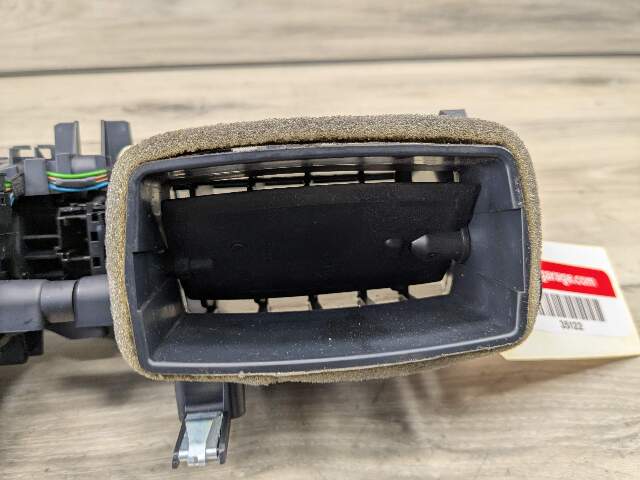 18-21 OEM BMW G01 G02 F97 F98 X3 X4 X3M X4M Dashboard AC Air Vent Center Grille