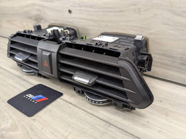 18-21 OEM BMW G01 G02 F97 F98 X3 X4 X3M X4M Dashboard AC Air Vent Center Grille