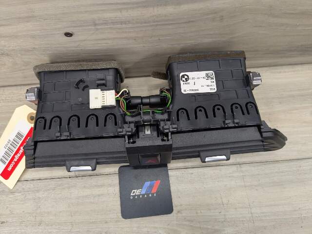 18-21 OEM BMW G01 G02 F97 F98 X3 X4 X3M X4M Dashboard AC Air Vent Center Grille