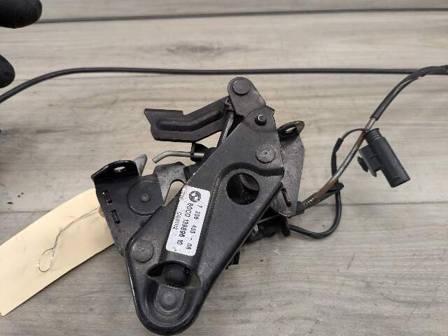 OEM BMW F02 F06 F10 F12 F13 M5 M6 Hood Left Right Hood Lock Latch w/ Cable SET