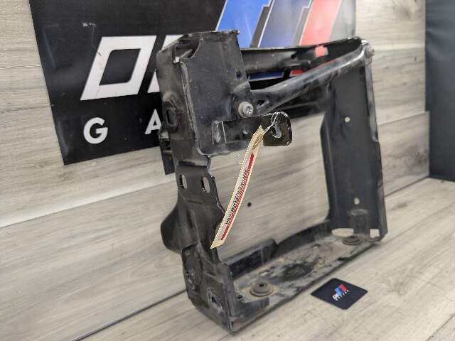 19-24 OEM BMW G05 G06 G07 X5 Front Right Passenger Bumper Reinforcement Bracket