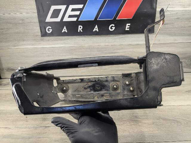 19-24 OEM BMW G05 G06 G07 X5 Front Right Passenger Bumper Reinforcement Bracket
