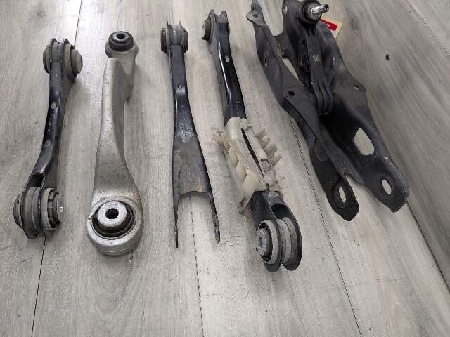 19-25 OEM BMW G05 G06 G07 X5 X7 Rear Left Driver Control Arm Wishbone SET