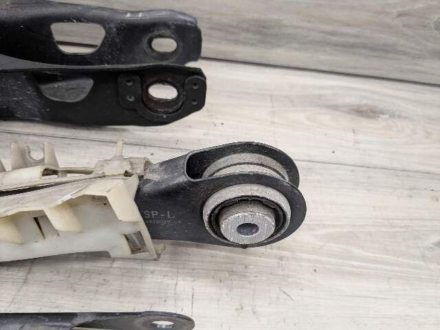 19-25 OEM BMW G05 G06 G07 X5 X7 Rear Left Driver Control Arm Wishbone SET