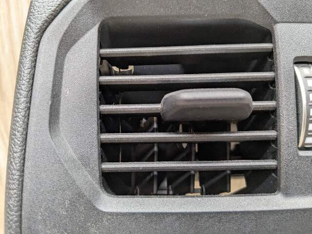 19-24 OEM BMW G20 G80 330 M340 M3 Rear Center AC Air Vent Grille