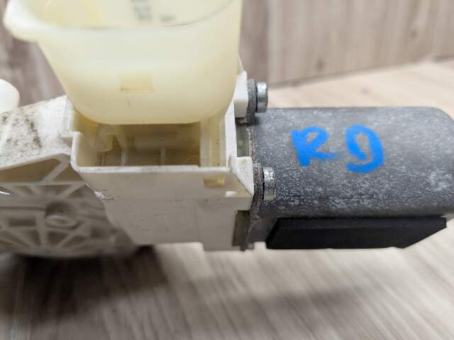 OEM BMW F10 528 535 550 Front Rear Left Driver Side Door Window Regulator Motor