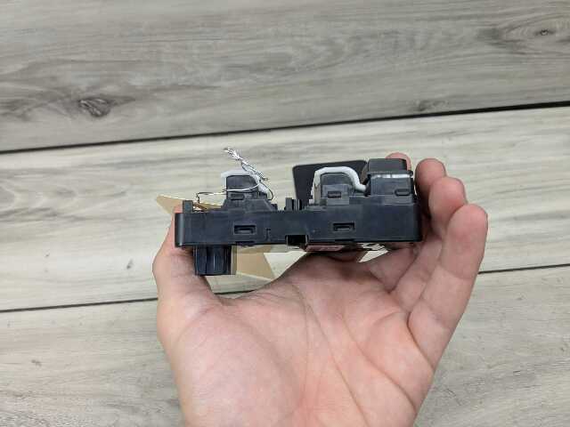 19-25 OEM BMW F95 G05 X5 X5M Sunblind Sunshade Roller Blind Control Switch