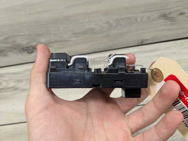 19-25 OEM BMW F95 G05 X5 X5M Sunblind Sunshade Roller Blind Control Switch