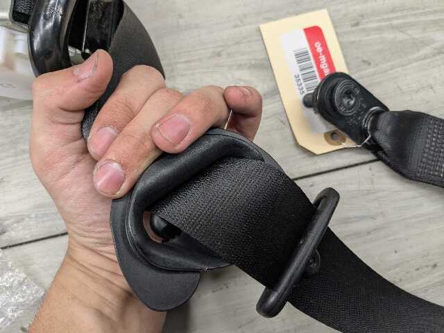 19-25 OEM BMW F95 G05 X5 X5M REAR Right Passenger 2nd Row Seat Belt Retractor