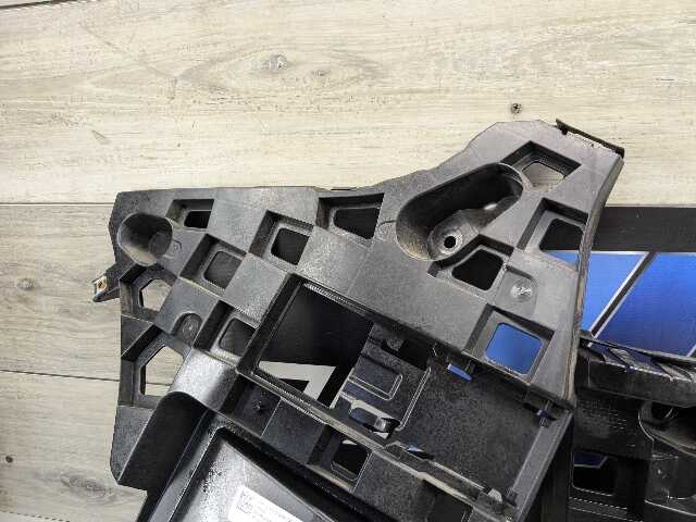 19-23 OEM BMW G05 X5 REAR Left Driver Side Bumper Brackets Mounts Guides PAIR