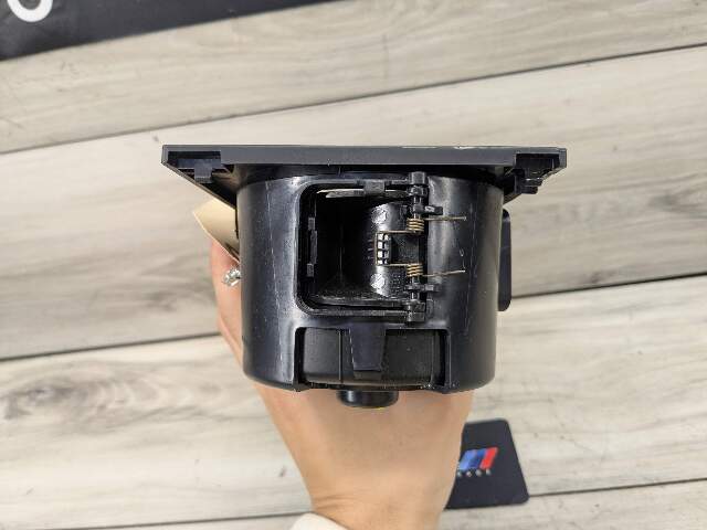 19-23 OEM BMW G05 X5 Front Center Console Cup Holder + USB Charge Port Socket