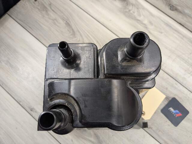 OEM BMW F95 G05 G06 G07 X5 Charcoal Filter Fuel Tank Vapor Evaporator Canister