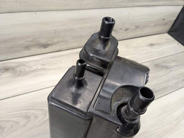 OEM BMW F95 G05 G06 G07 X5 Charcoal Filter Fuel Tank Vapor Evaporator Canister
