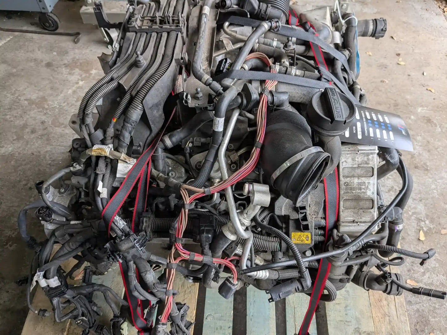 14-16 OEM BMW X5 X6 F15 F16 50iX Engine Motor Long Block N63T COMPLETE 129k Ran!