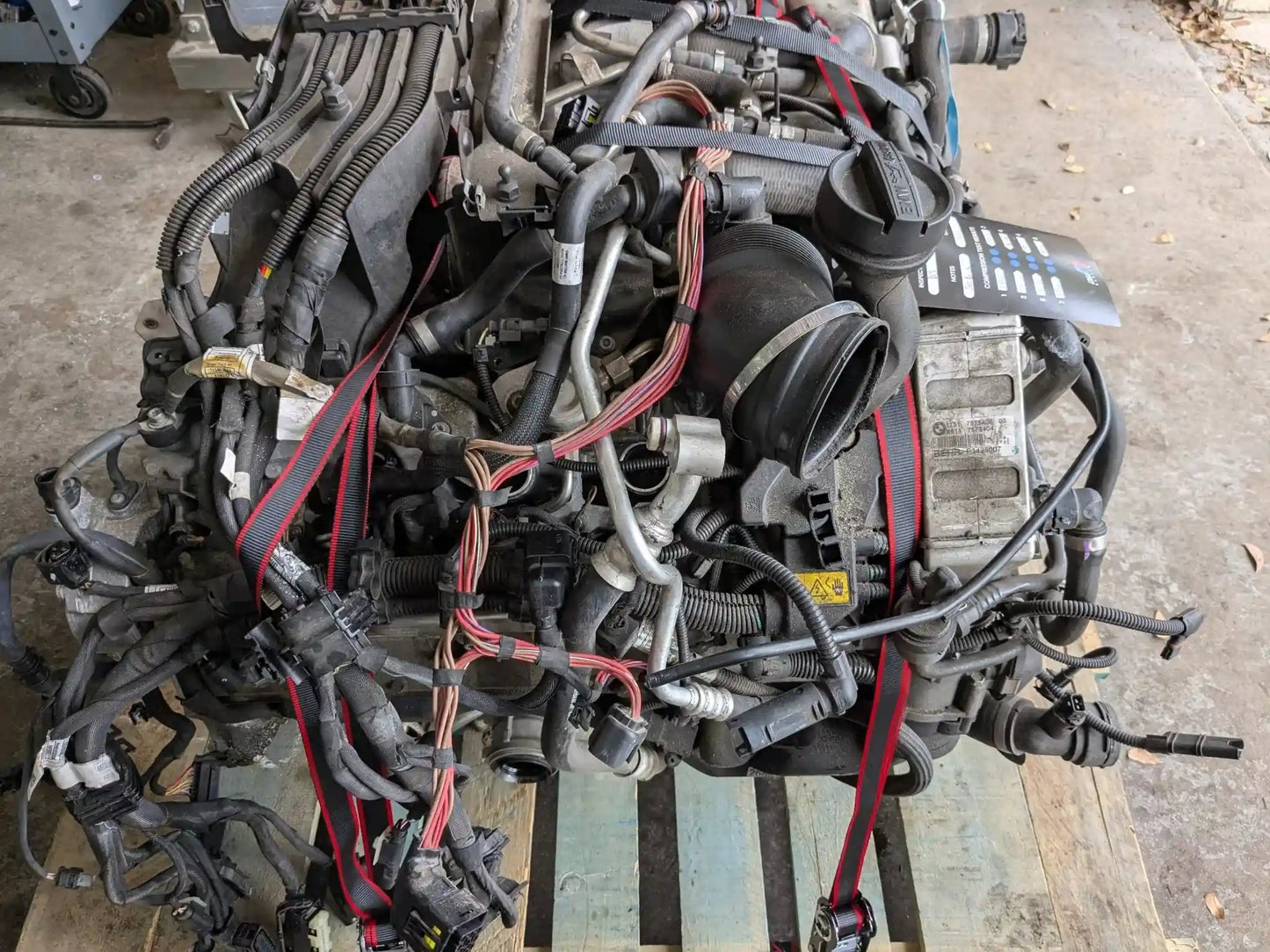 14-16 OEM BMW X5 X6 F15 F16 50iX Engine Motor Long Block N63T COMPLETE 129k Ran!