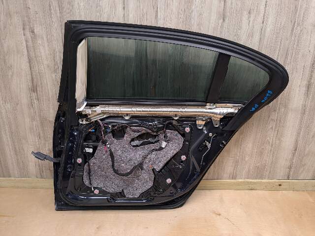 *16-22 OEM BMW G11 G12 740 750 M760 Rear Right Passenger Door Shell Panel Black