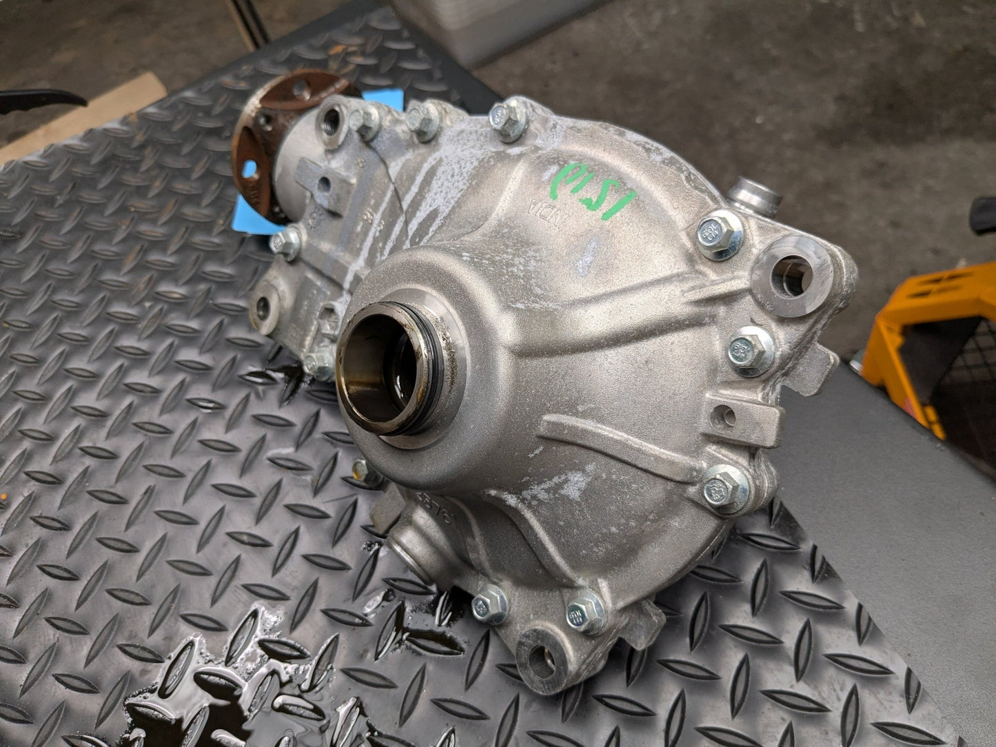 *MATCH* OEM BMW G01 G20 G42 AWD Front Differential Axle Gearbox Carrier 2.81 12k