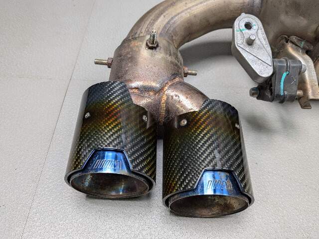 *22-25 OEM BMW G42 M240 Dual Exhaust Flap Pipe Muffler B58 Engine w/ Carbon Tips