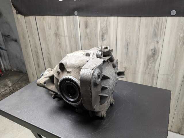 18-24 OEM BMW G01 G02 X3 X4 Rear Differential Axle Carrier Ratio 3.38