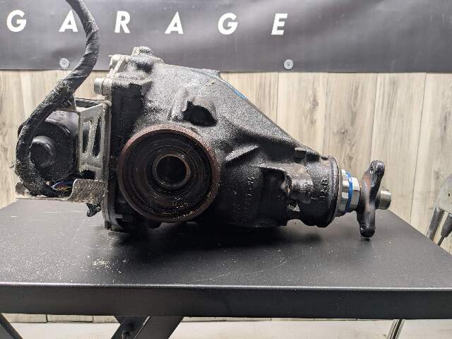 OEM BMW G20 G22 G23 G42 330 M340 Rear Differential Axle Gearbox Carrier 2.81