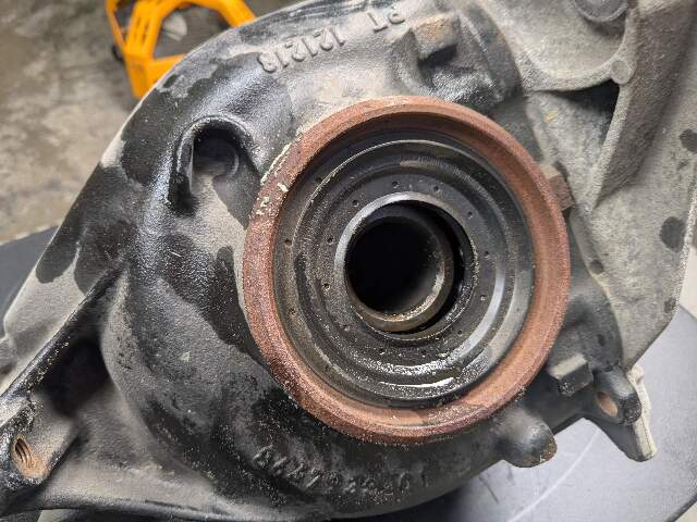 19-23 OEM BMW G05 X5 50iX N63 Rear Differential Axle Gearbox Carrier 3.15 82k