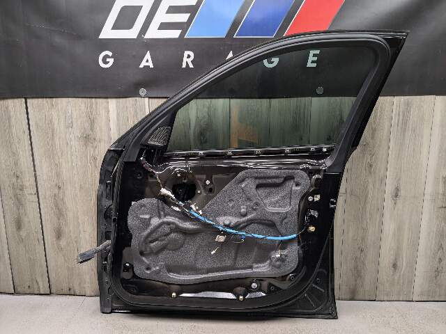 15-19 OEM BMW F16 X6 F86 X6M Front Right Passenger Door Shell Panel Black 668
