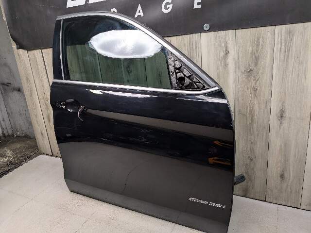 15-19 OEM BMW F16 X6 F86 X6M Front Right Passenger Door Shell Panel Black 668