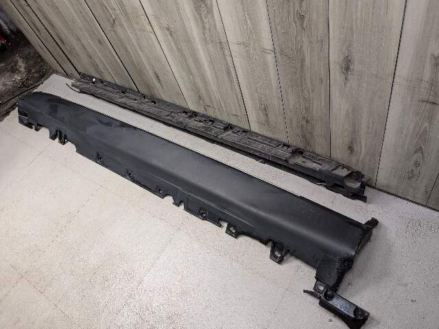 OEM BMW F15 X5 Left Driver Running Step Board Side Skirt Rocker Panel w Bracket