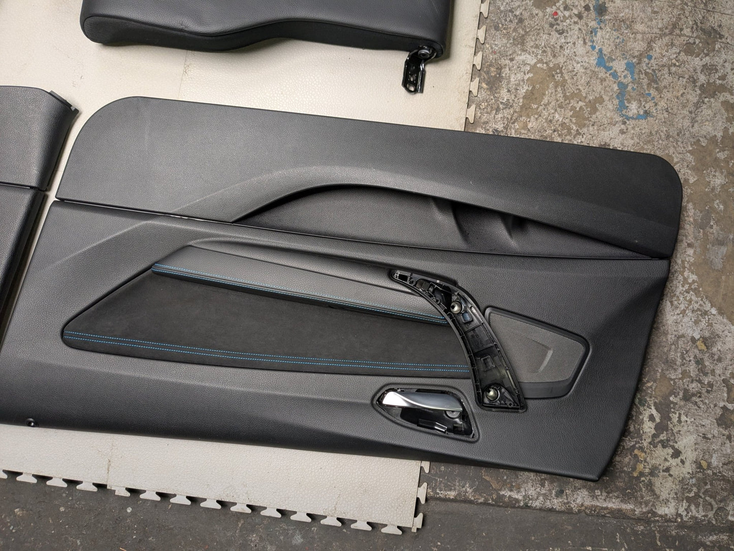 *OEM BMW F22 F87 M2 Driver Passenger Seats Door Panels Interior w Blue Stitching
