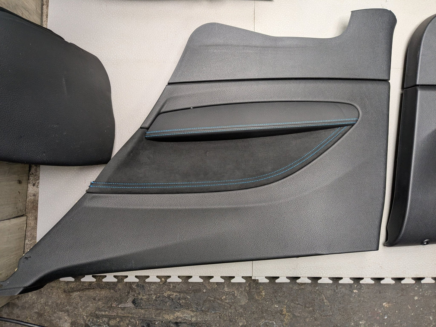 *OEM BMW F22 F87 M2 Driver Passenger Seats Door Panels Interior w Blue Stitching