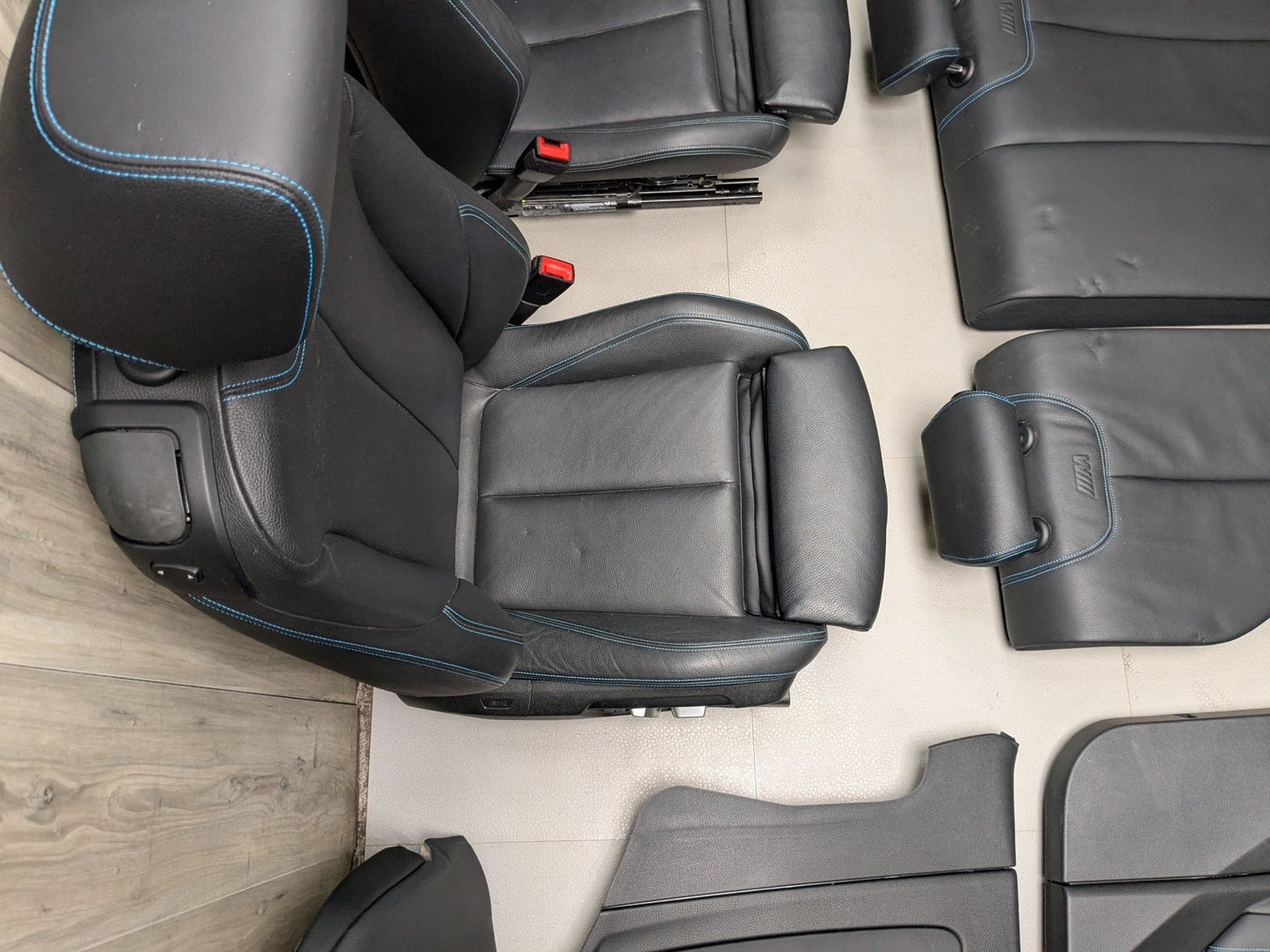 *OEM BMW F22 F87 M2 Driver Passenger Seats Door Panels Interior w Blue Stitching