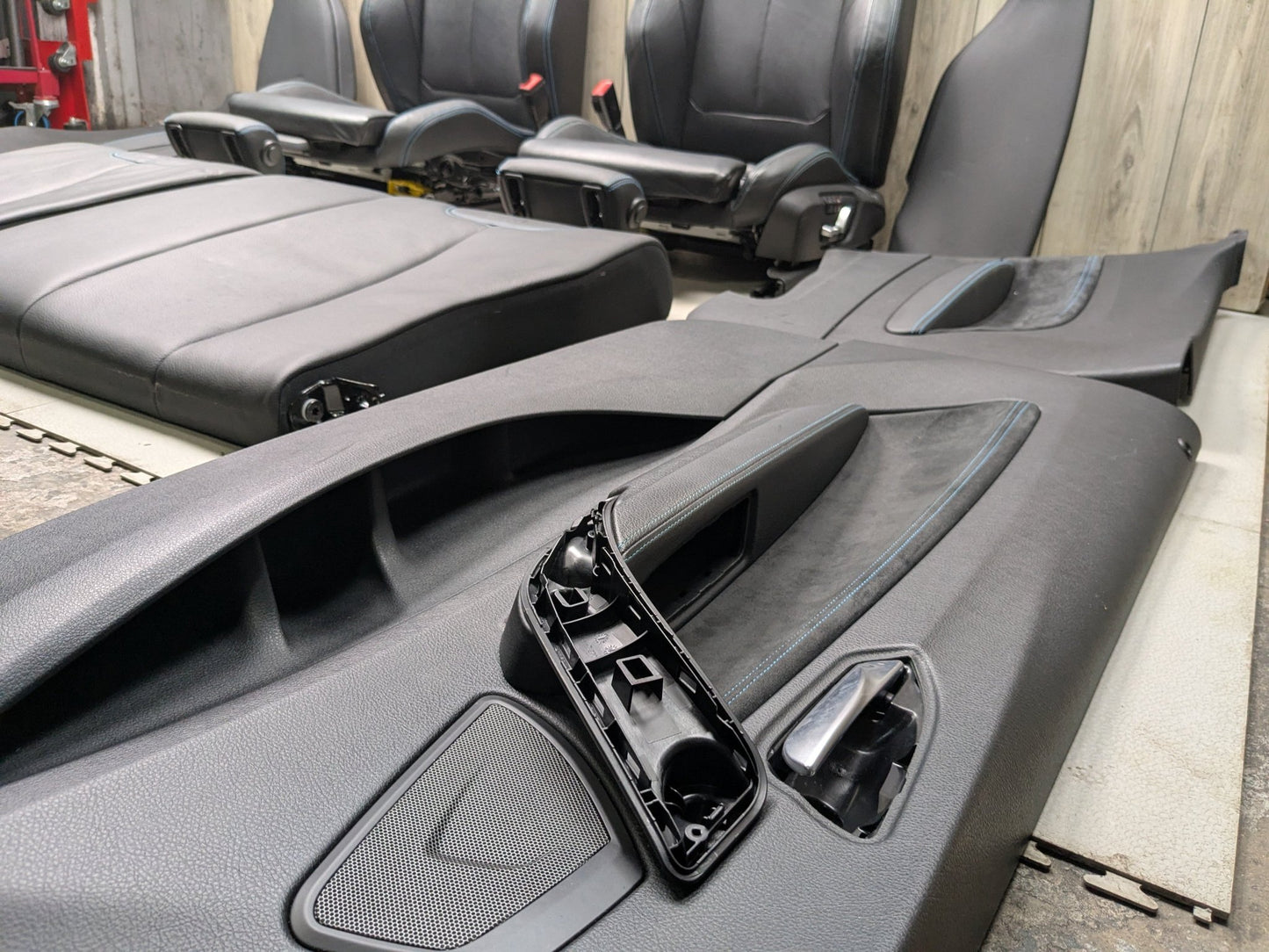 *OEM BMW F22 F87 M2 Driver Passenger Seats Door Panels Interior w Blue Stitching
