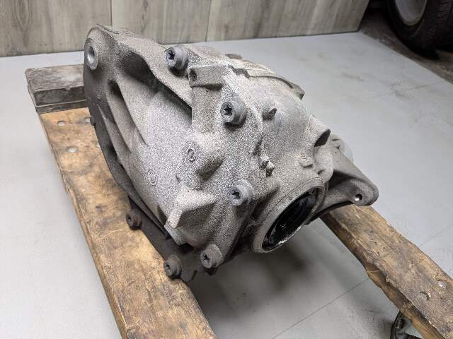 OEM BMW G01 G02 X3 X4 xDrive AWD Rear Differential Axle Gearbox Carrier 3.38