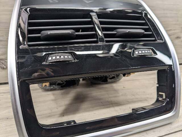 OEM BMW F95 F96 G05 G06 G07 G09 X5 X6 X7 REAR Center Console AC Air Vent Trim