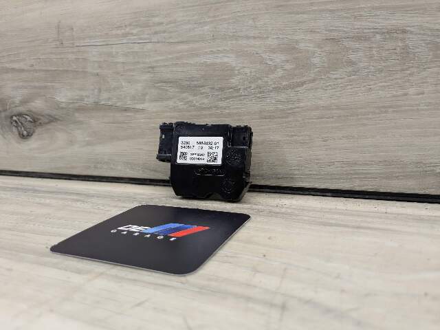 OEM BMW G01 G02 G05 G07 G12* G30 X3 X5 Steering Wheel Electronics Module