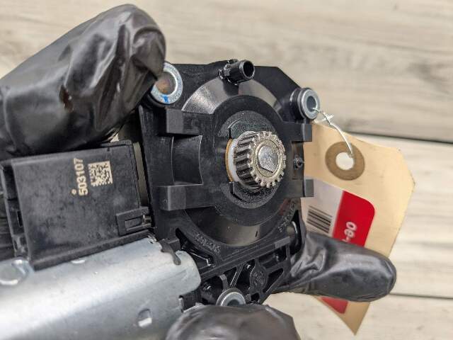 OEM BMW G20 G22 G26 G42 G80 G82 G87 M2 M3 M4 Sunroof Moonroof Motor Drive Unit