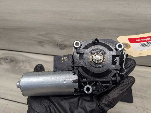 OEM BMW G20 G22 G26 G42 G80 G82 G87 M2 M3 M4 Sunroof Moonroof Motor Drive Unit