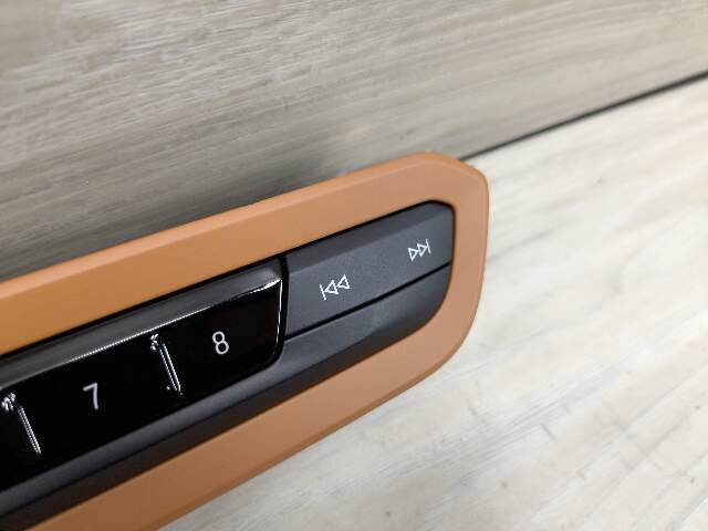 OEM BMW G20 G22 G23 330 M340 G80 M3 M4 Audio Control Radio Switch Button Brown