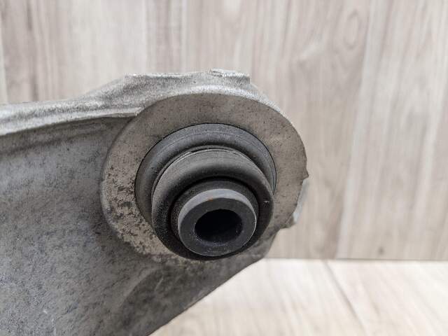 OEM BMW G05 G06 G07 X5 X6 X7 Rear Left Driver Side Hub Spindle Knuckle Bearing