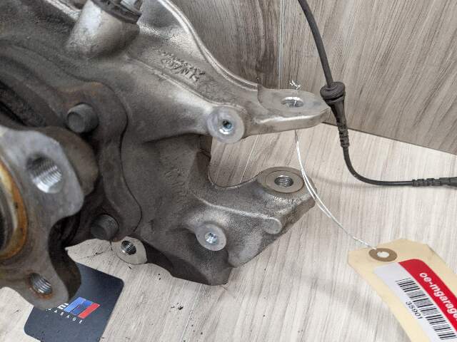 OEM BMW G20 330 M340 REAR Right Passenger Knuckle Wheel Hub Spindle Bearing