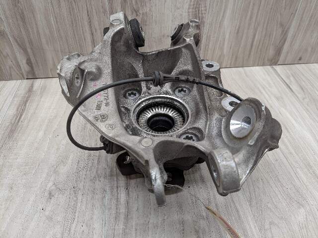 OEM BMW G20 330 M340 REAR Right Passenger Knuckle Wheel Hub Spindle Bearing