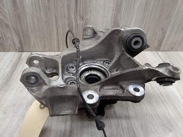 OEM BMW G20 330 M340 REAR Right Passenger Knuckle Wheel Hub Spindle Bearing