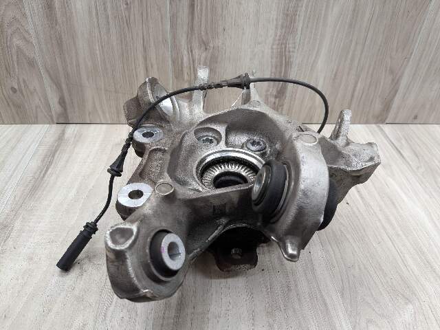 OEM BMW G20 330 M340 REAR Right Passenger Knuckle Wheel Hub Spindle Bearing