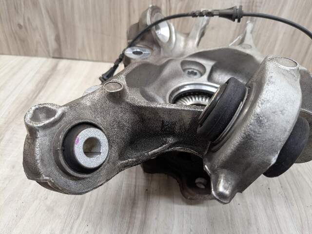 OEM BMW G20 330 M340 REAR Right Passenger Knuckle Wheel Hub Spindle Bearing
